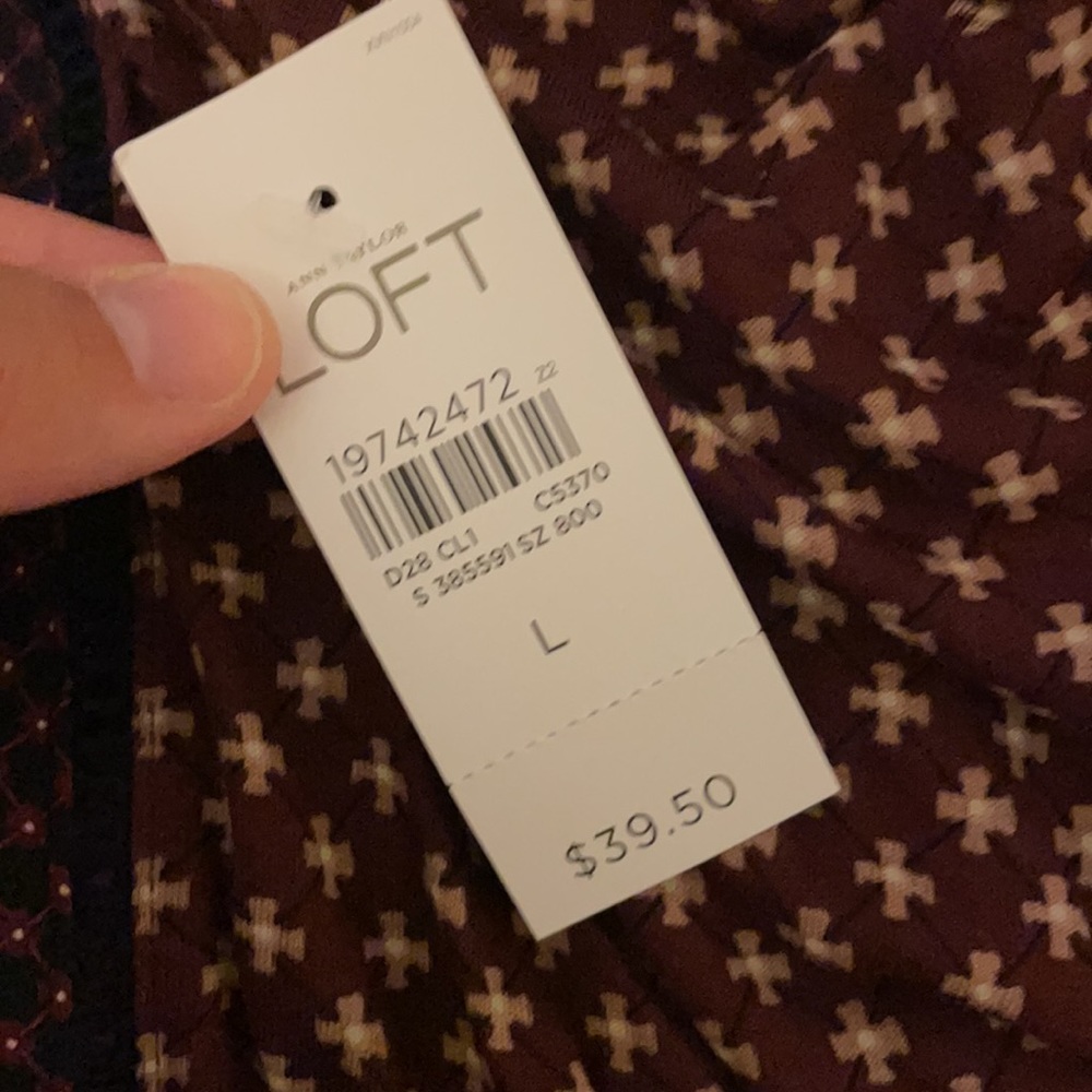 new with tags loft flowy tank top blouse! - Picture 4 of 4